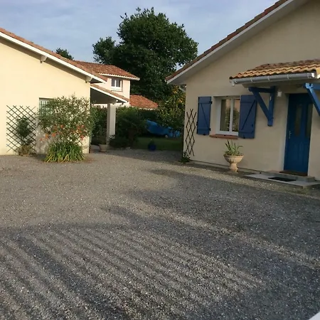 Les Brises *